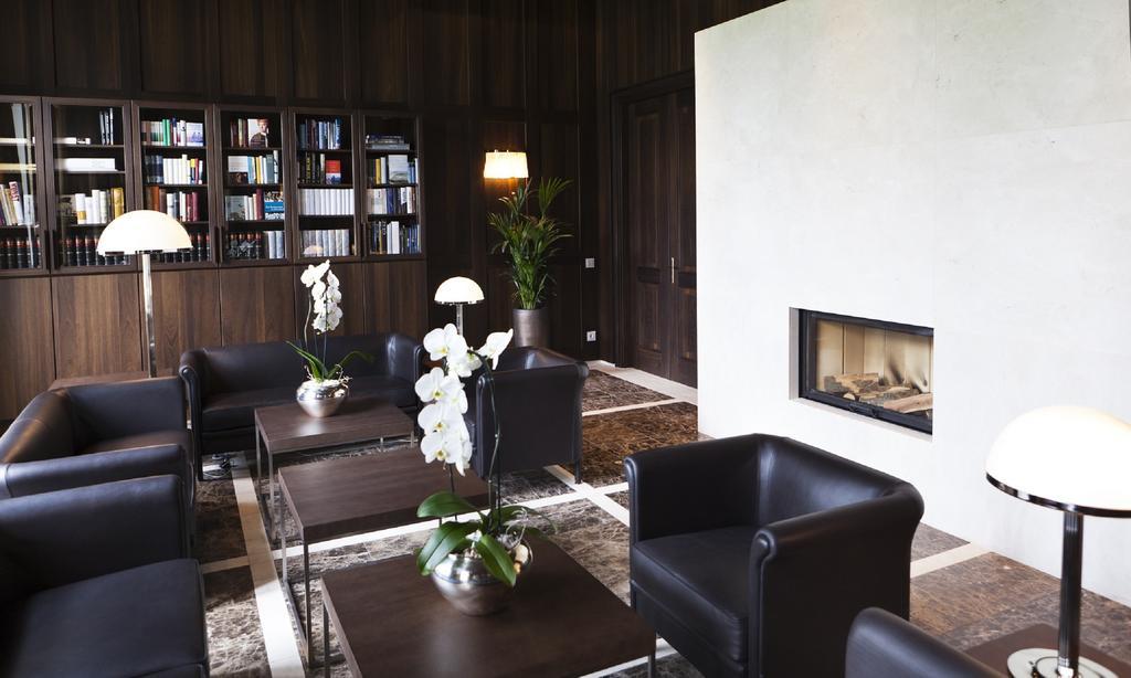Tauroa Steirerschloessl Hotell Zeltweg Exteriör bild