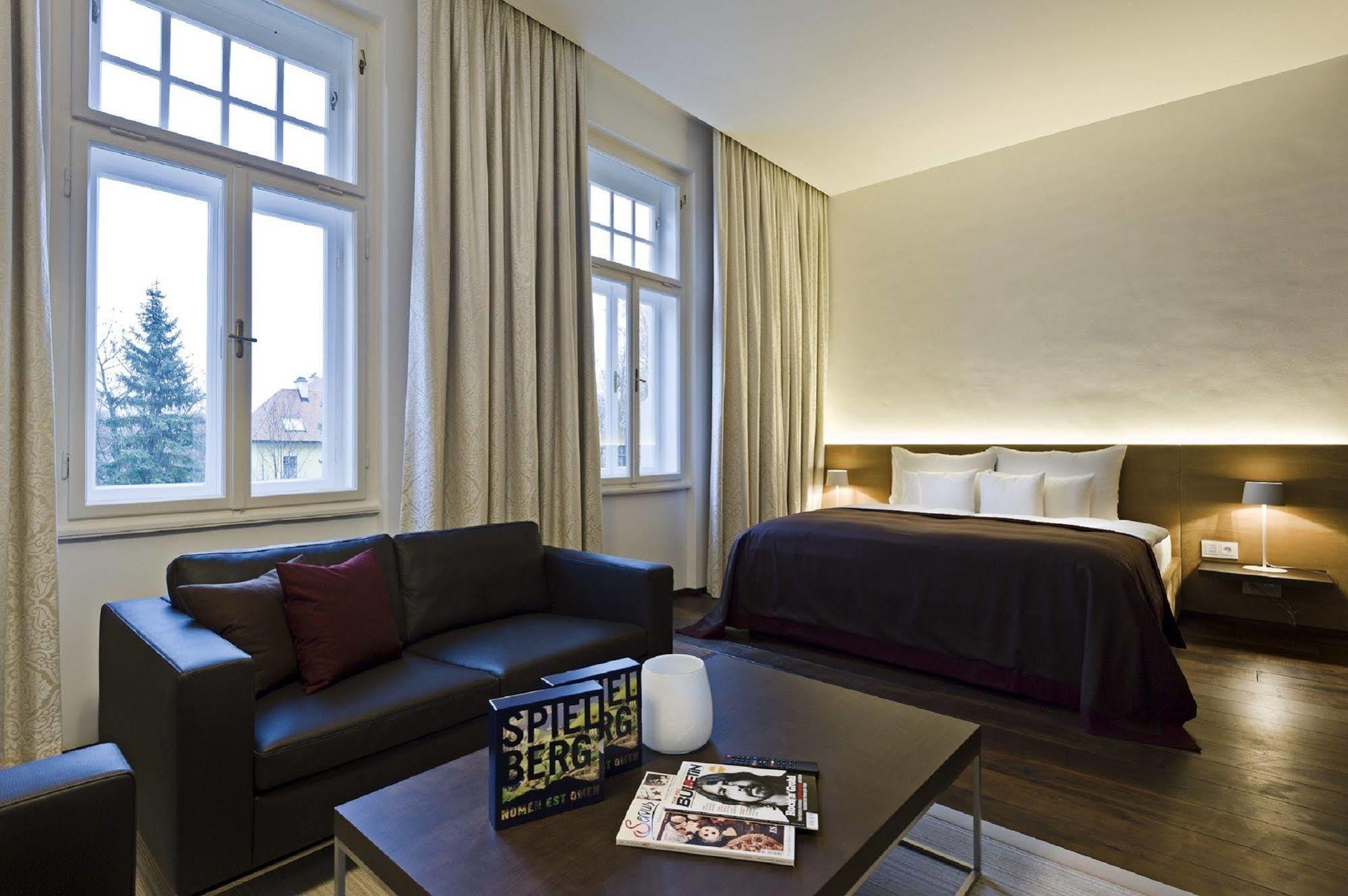 Tauroa Steirerschloessl Hotell Zeltweg Exteriör bild